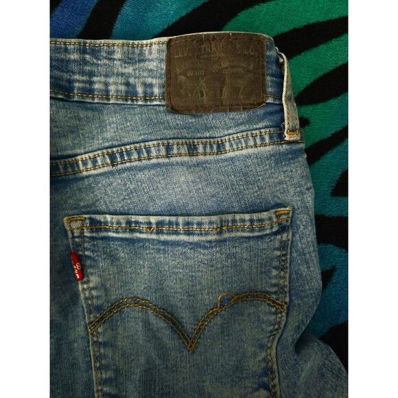 EUC Women's Levis 721 High-Rise Distressed Skinny Jeans Size 30 - Picture 5 of 8
